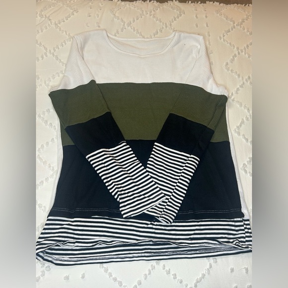 2 SHEIN Colorblock Striped Blouse - Picture 2 of 2